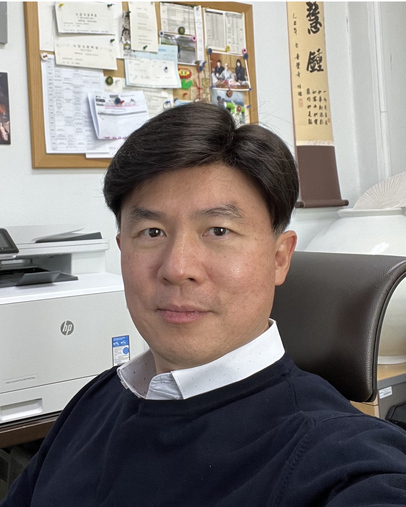 김 이 경